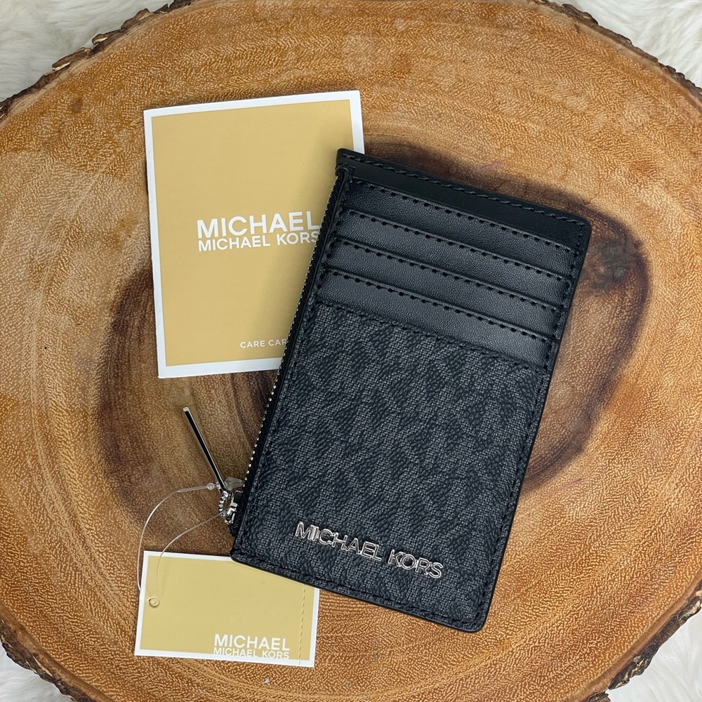 ❌SOLD❌Michael Kors Black and Gray Card Wallet